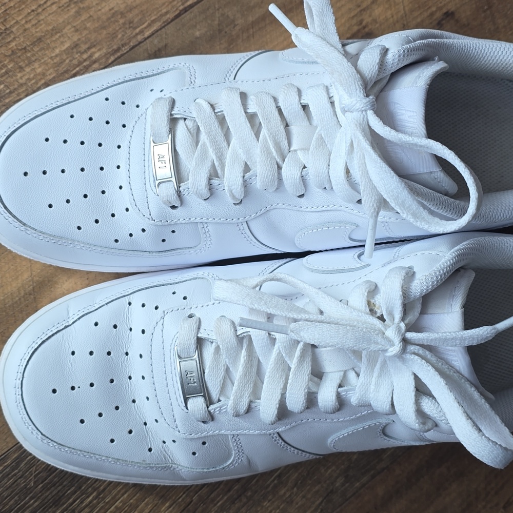 Nike Air Force 1 Like New, White AF1 Shoes - Picture 2 of 7